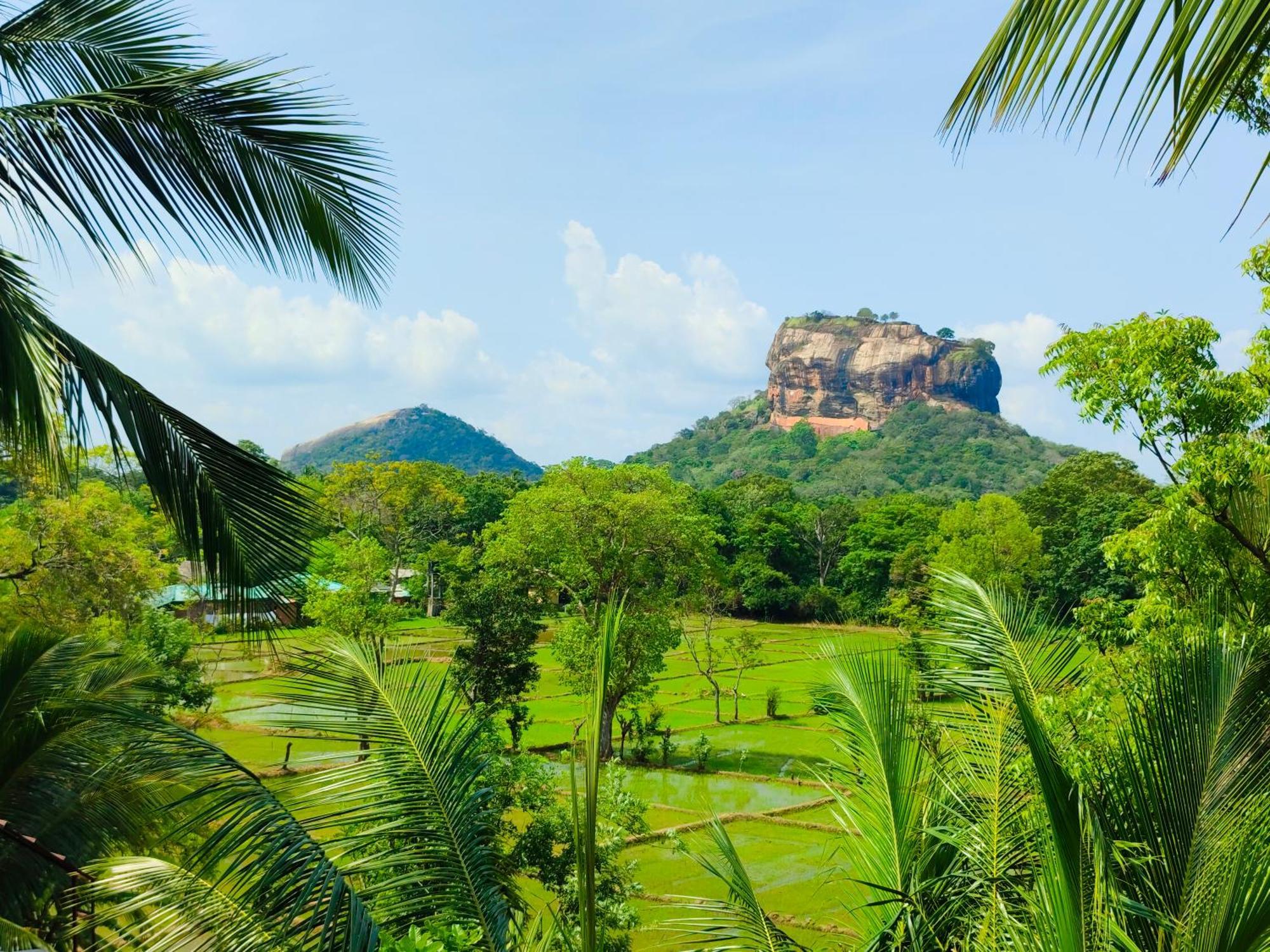 Lakmini Lodge Sigiriya Exterior photo