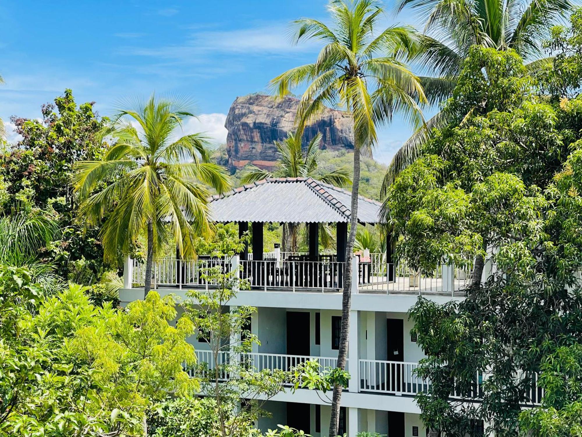 Lakmini Lodge Sigiriya Exterior photo